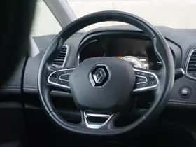 Renault Scénic (2017) thumbnail 5