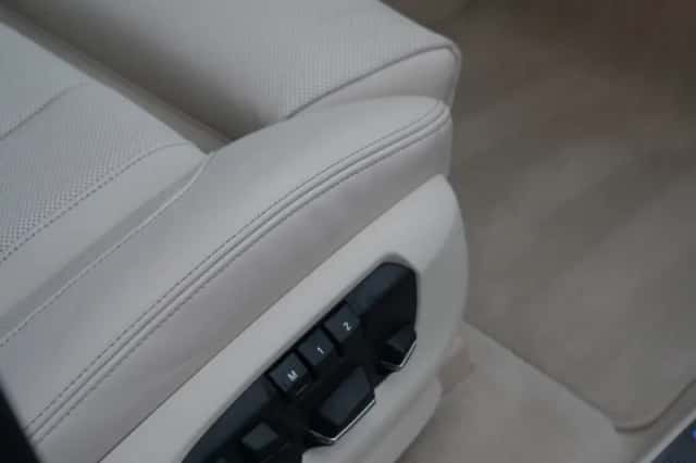 BMW X5 (2014) thumbnail 21