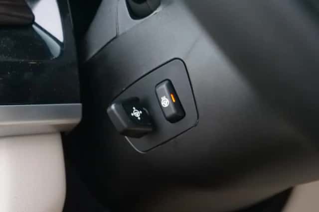 BMW X5 (2014) thumbnail 23