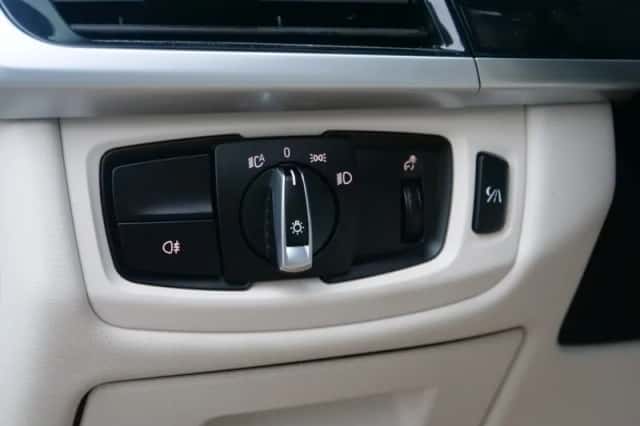 BMW X5 (2014) thumbnail 24