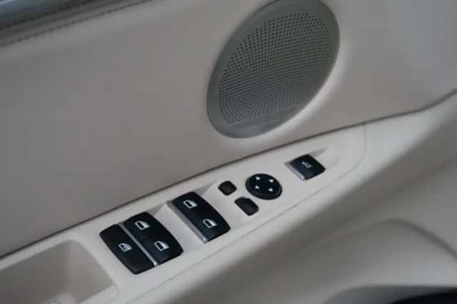 BMW X5 (2014) thumbnail 28