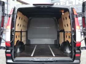 Mercedes-Benz Vito (2012) thumbnail 4