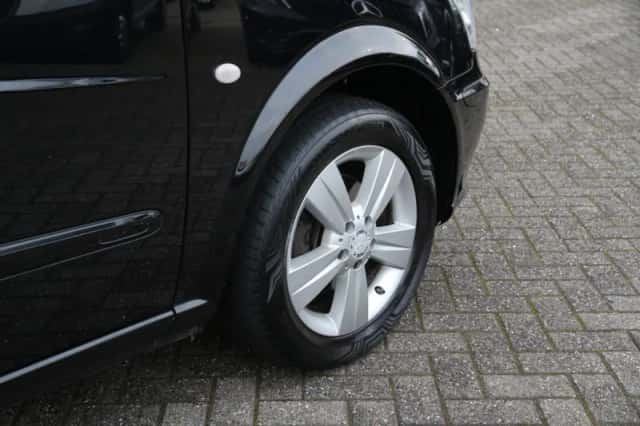 Mercedes-Benz Vito (2012) thumbnail 7