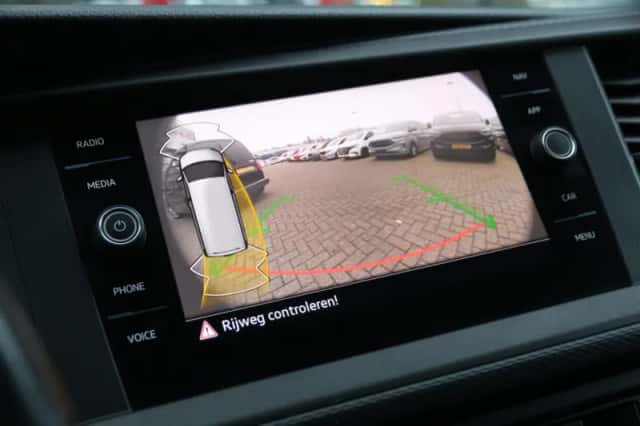 Volkswagen Transporter (2023) thumbnail 14