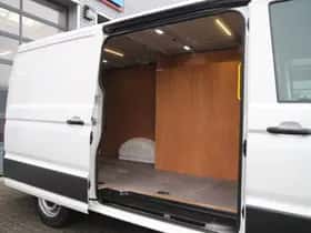 Volkswagen Crafter (2021) thumbnail 19