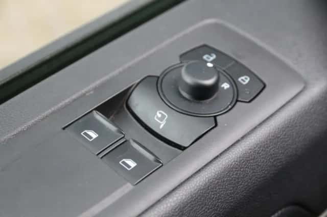 Ford Transit Custom (2024) thumbnail 18