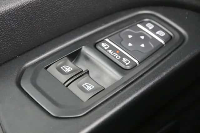 Renault Trafic (2022) thumbnail 23