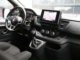 Renault Trafic (2022) thumbnail 5
