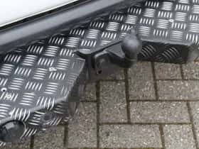 Mercedes-Benz Sprinter (2023) thumbnail 17