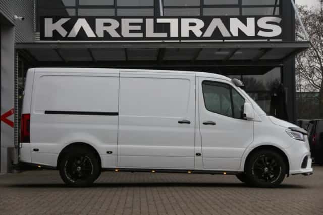 Mercedes-Benz Sprinter (2023) thumbnail 19
