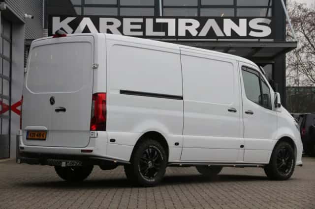 Mercedes-Benz Sprinter (2023) thumbnail 8