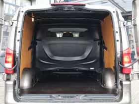 Mercedes-Benz Vito (2018) thumbnail 4