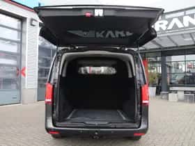 Mercedes-Benz Vito (2022) thumbnail 3