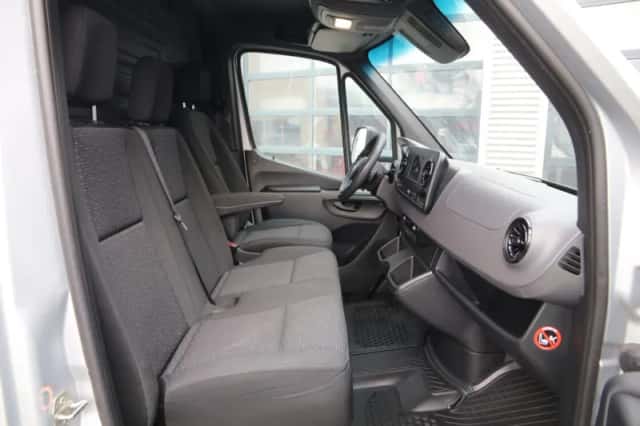 Mercedes-Benz Sprinter (2019) thumbnail 9