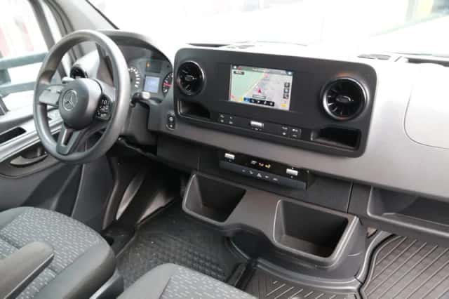 Mercedes-Benz Sprinter (2019) thumbnail 5