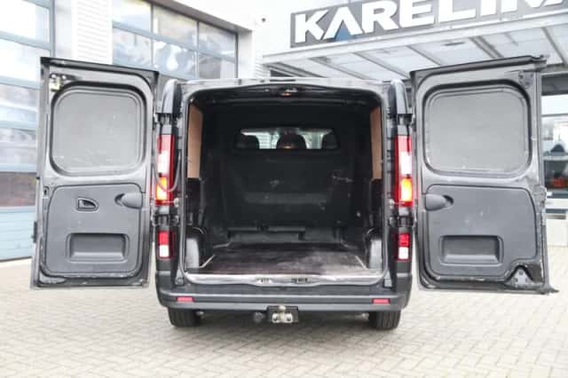 Renault Trafic (2022) thumbnail 3