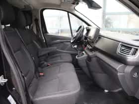 Renault Trafic (2022) thumbnail 9