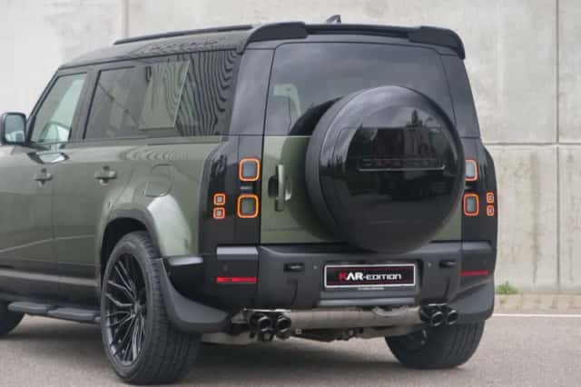 Land Rover Defender (2026) thumbnail 3