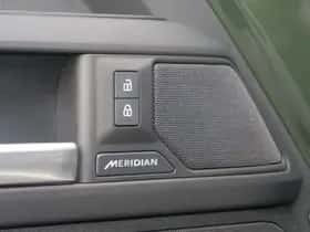 Land Rover Defender (2026) thumbnail 25