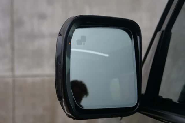 Land Rover Defender (2026) thumbnail 33