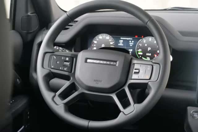 Land Rover Defender (2026) thumbnail 5