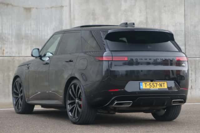 Land Rover Range Rover Sport (2023) thumbnail 12