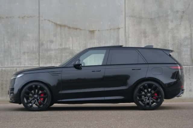 Land Rover Range Rover Sport (2023) thumbnail 16