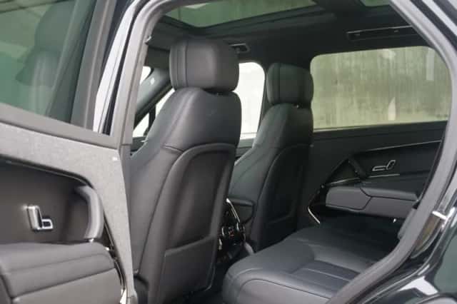 Land Rover Range Rover Sport (2023) thumbnail 32