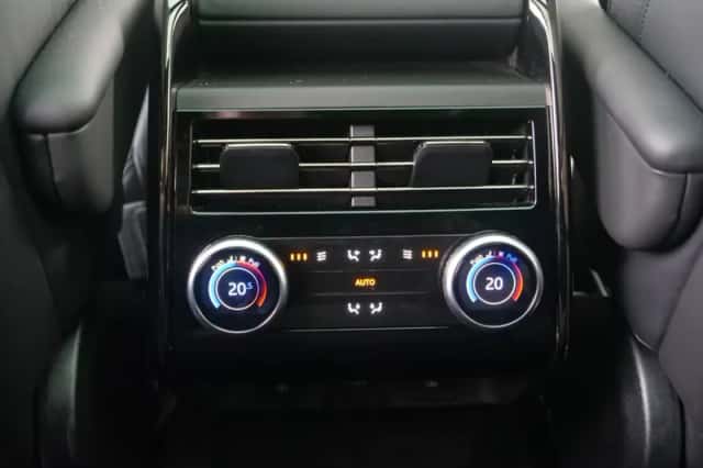 Land Rover Range Rover Sport (2023) thumbnail 34