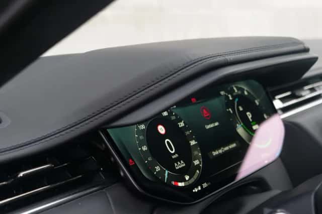 Land Rover Range Rover Sport (2023) thumbnail 6