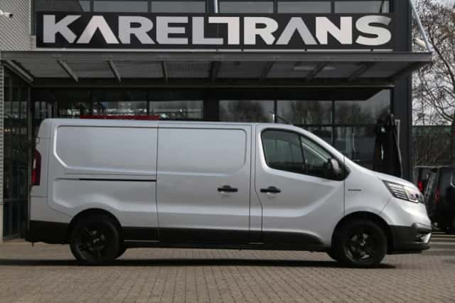 Renault Trafic (2022) thumbnail 13