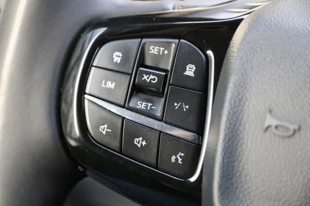 Ford Transit Custom (2024) thumbnail 13