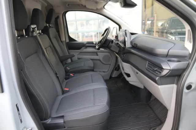 Ford Transit Custom (2024) thumbnail 9