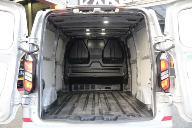 Ford Transit Custom (2024) thumbnail 4