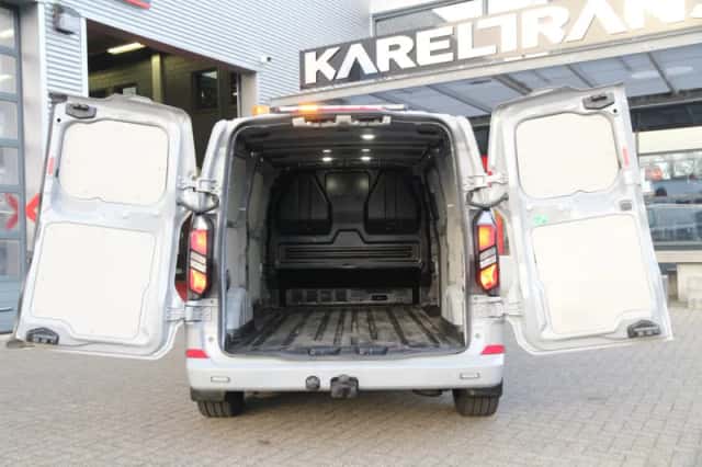 Ford Transit Custom (2024) thumbnail 3