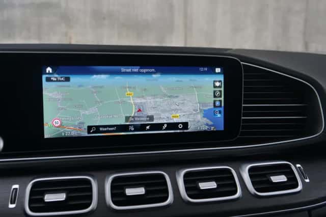 Mercedes-Benz GLE (2021) thumbnail 8