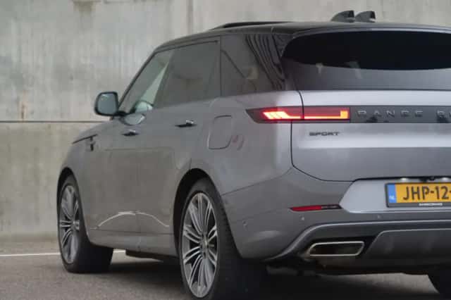 Land Rover Range Rover Sport (2024) thumbnail 13
