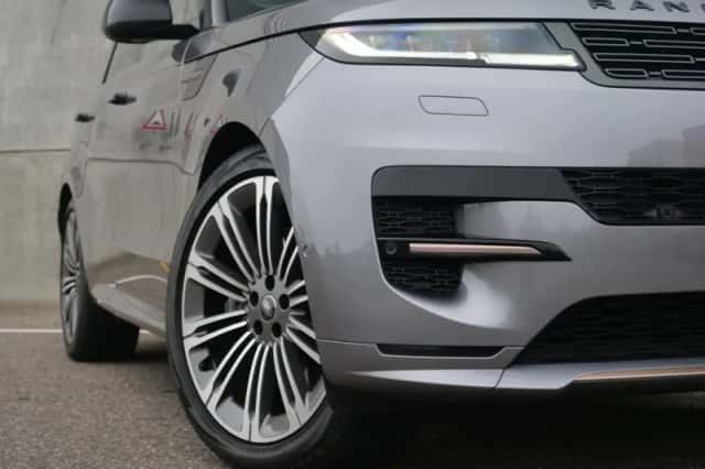 Land Rover Range Rover Sport (2024) thumbnail 17