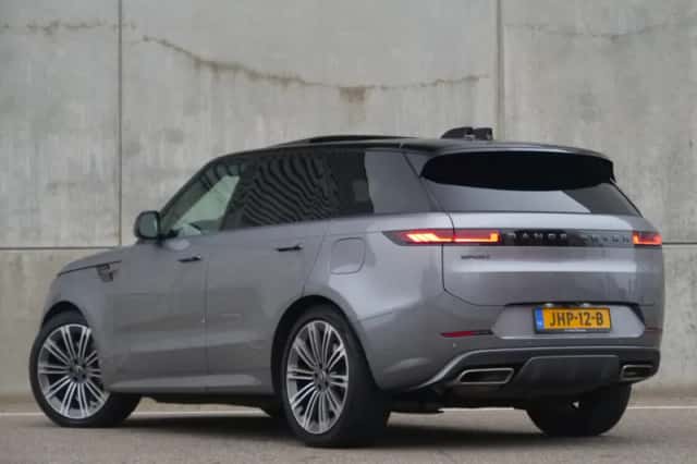 Land Rover Range Rover Sport (2024) thumbnail 2