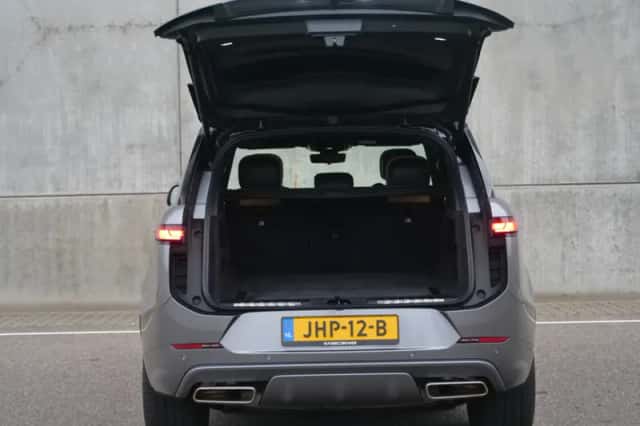 Land Rover Range Rover Sport (2024) thumbnail 3