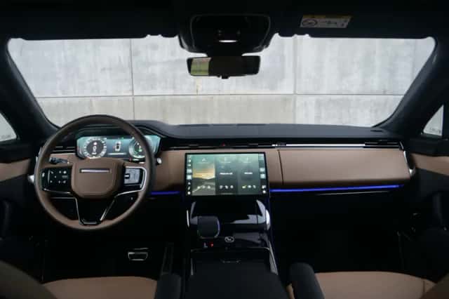 Land Rover Range Rover Sport (2024) thumbnail 4