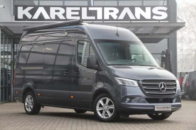 Mercedes-Benz Sprinter (2022) thumbnail 1