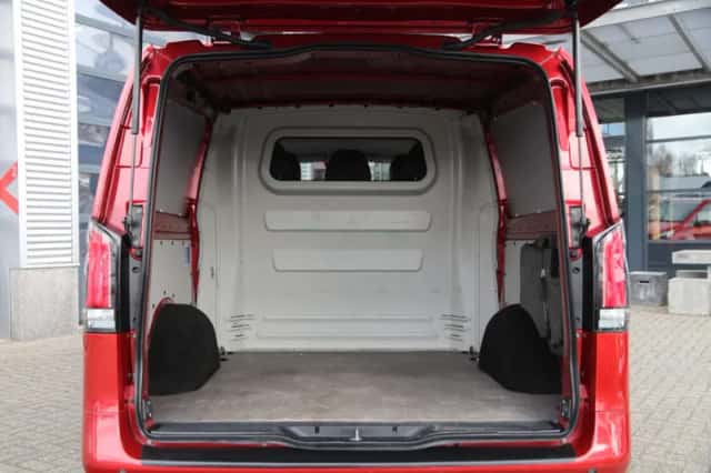 Mercedes-Benz Vito (2022) thumbnail 4