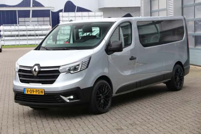 Renault Trafic (2023) thumbnail 12