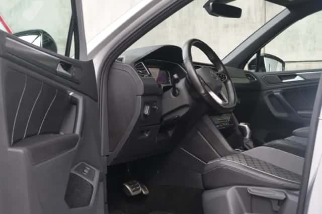 Volkswagen Tiguan (2021) thumbnail 21