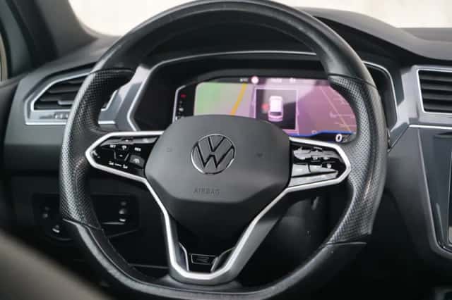 Volkswagen Tiguan (2021) thumbnail 6
