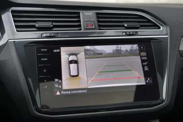 Volkswagen Tiguan (2021) thumbnail 9