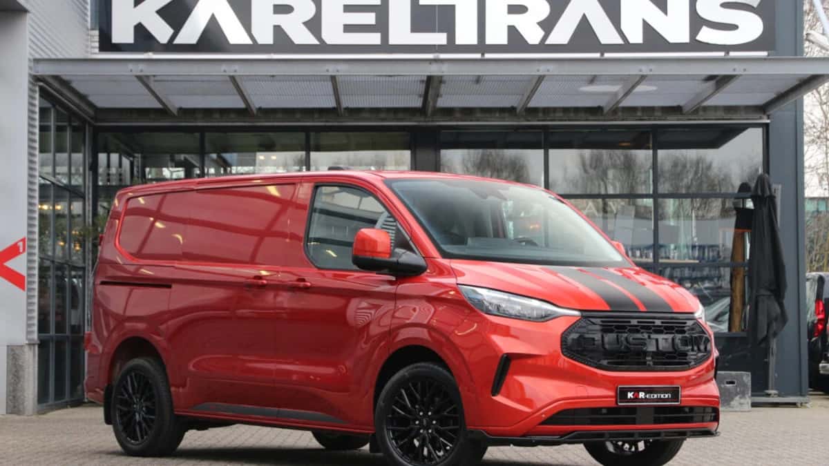Ford Transit Custom (2024) — foto 1