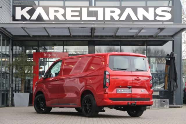 Ford Transit Custom (2024) thumbnail 2