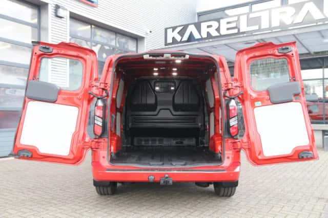 Ford Transit Custom (2024) thumbnail 3